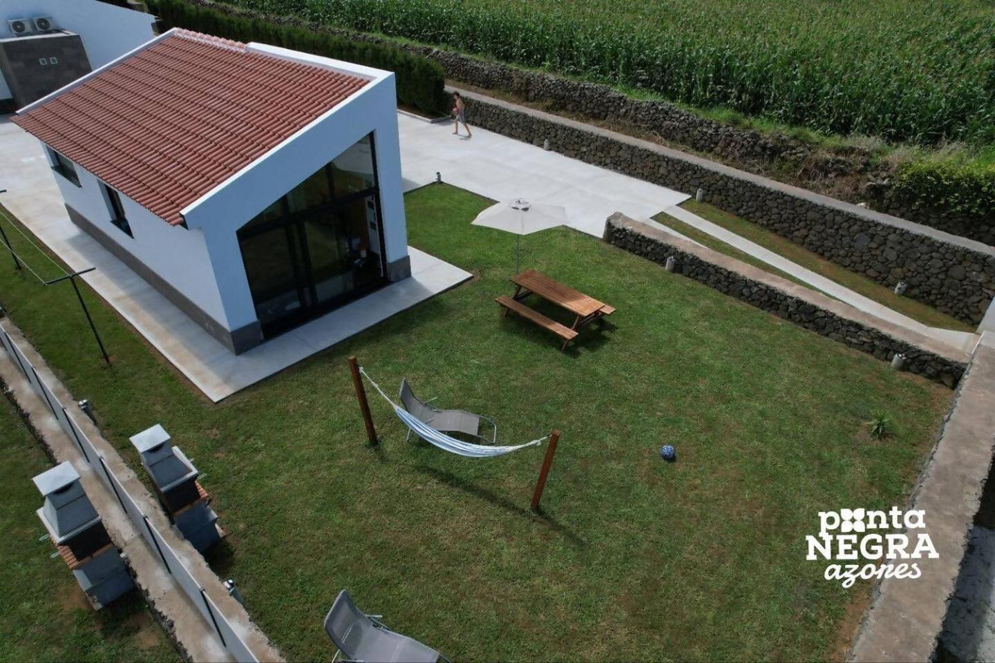 Altares Photography House By Pontanegraazores מראה חיצוני תמונה
